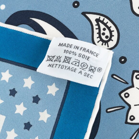 Hermes Bleu Jean, Marine, & Blanc Le Rodeo Des Fruits Silk Bandana 55 - Picture 8 of 10